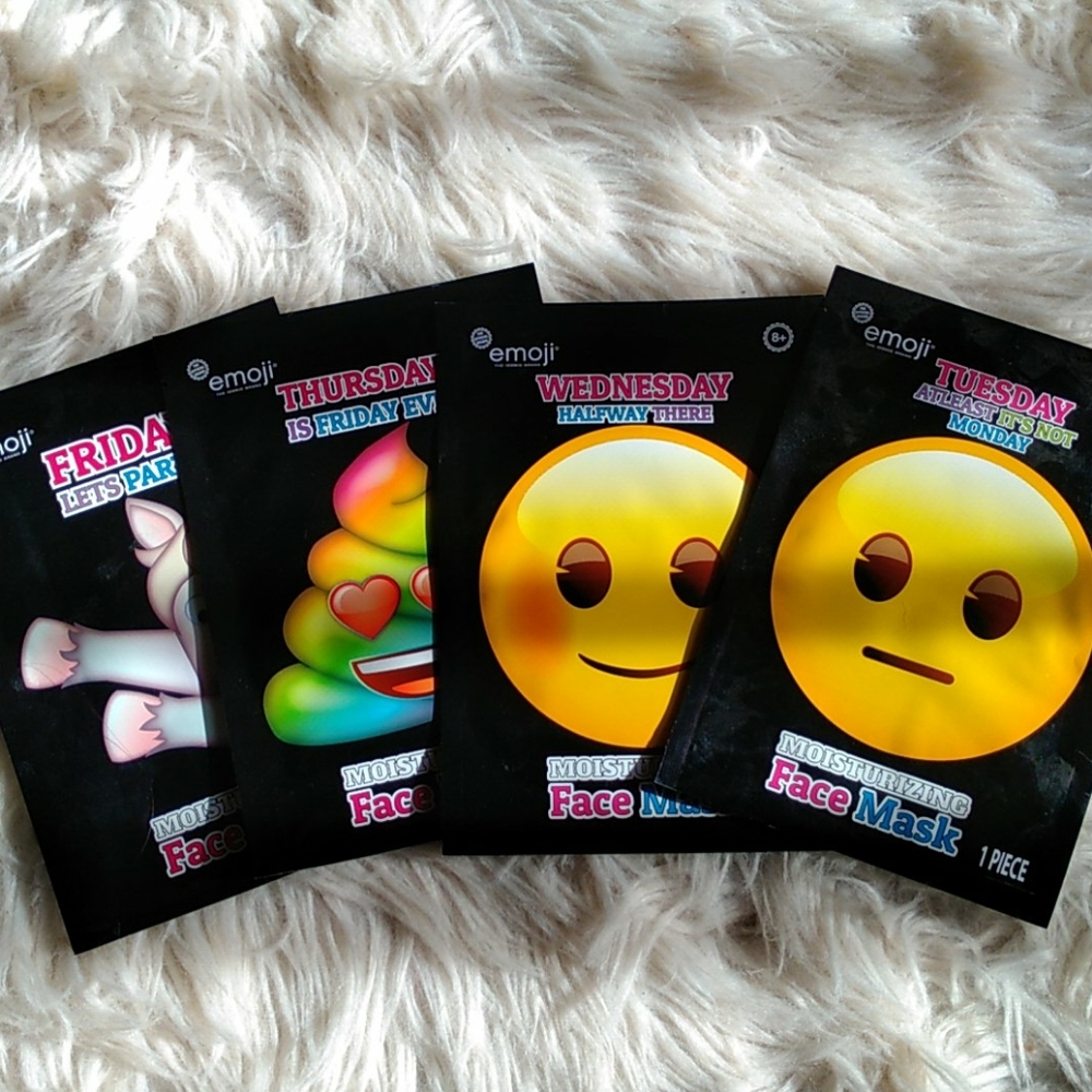 Emoji face mask bundle ✨